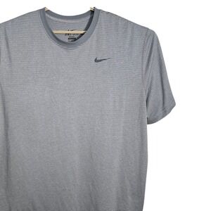 Nike Dri Fit Short Sleeve Crew Running Training Shirt Mens XXL Gray Stripped